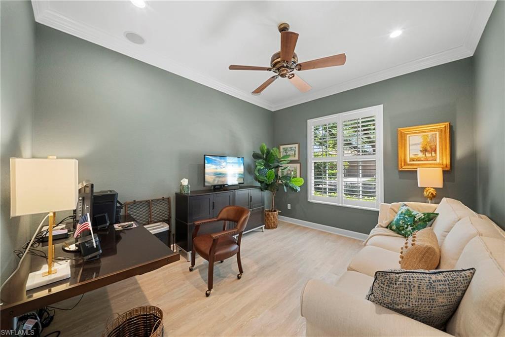 MUSTANG ISLAND - Residential