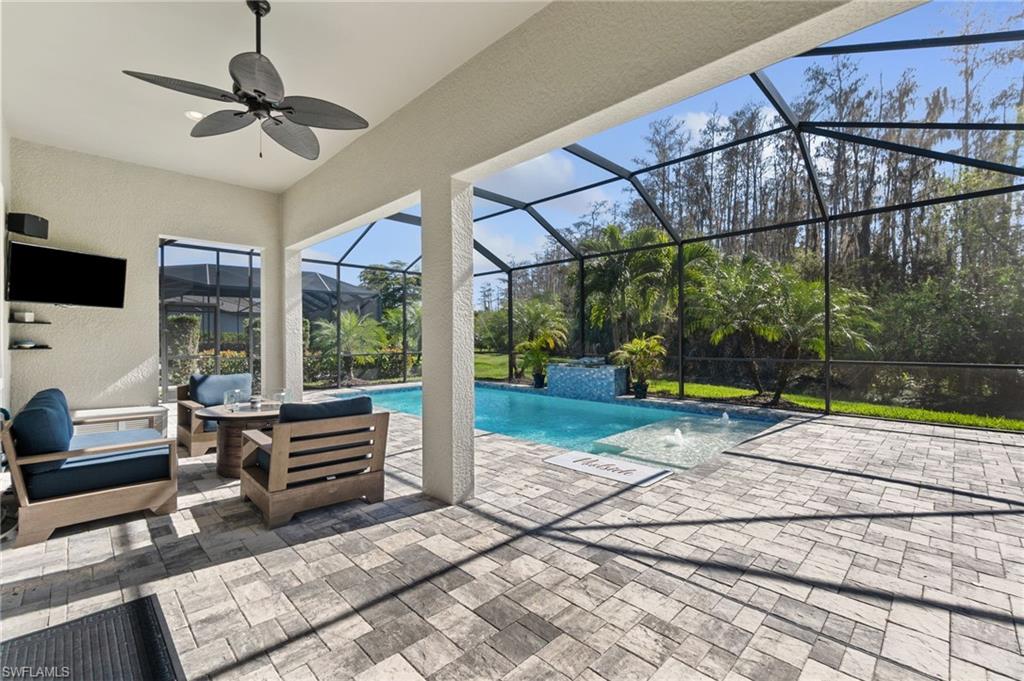 CORKSCREW SHORES - Residential