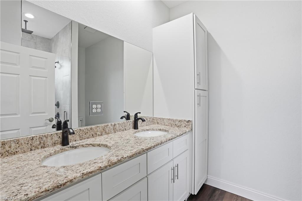 BANYAN VILLAGE - Residential