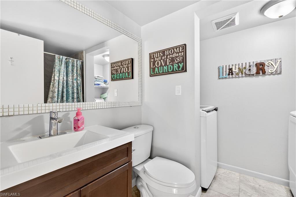 VILLAGE OF CEDARBEND - Residential