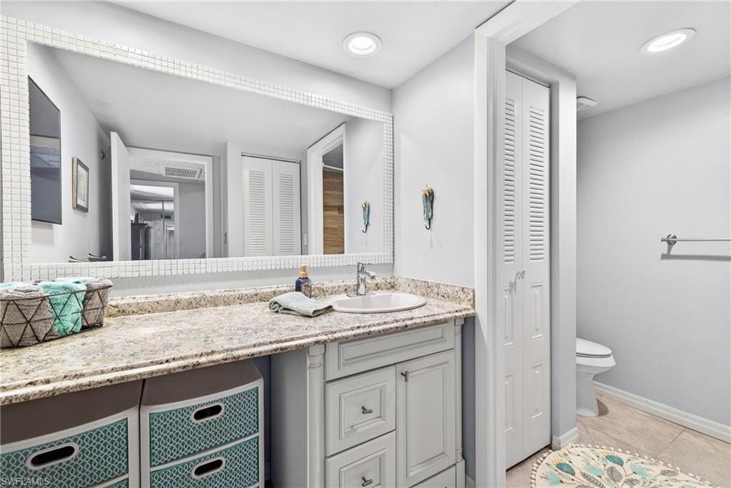 VILLAGE OF CEDARBEND - Residential