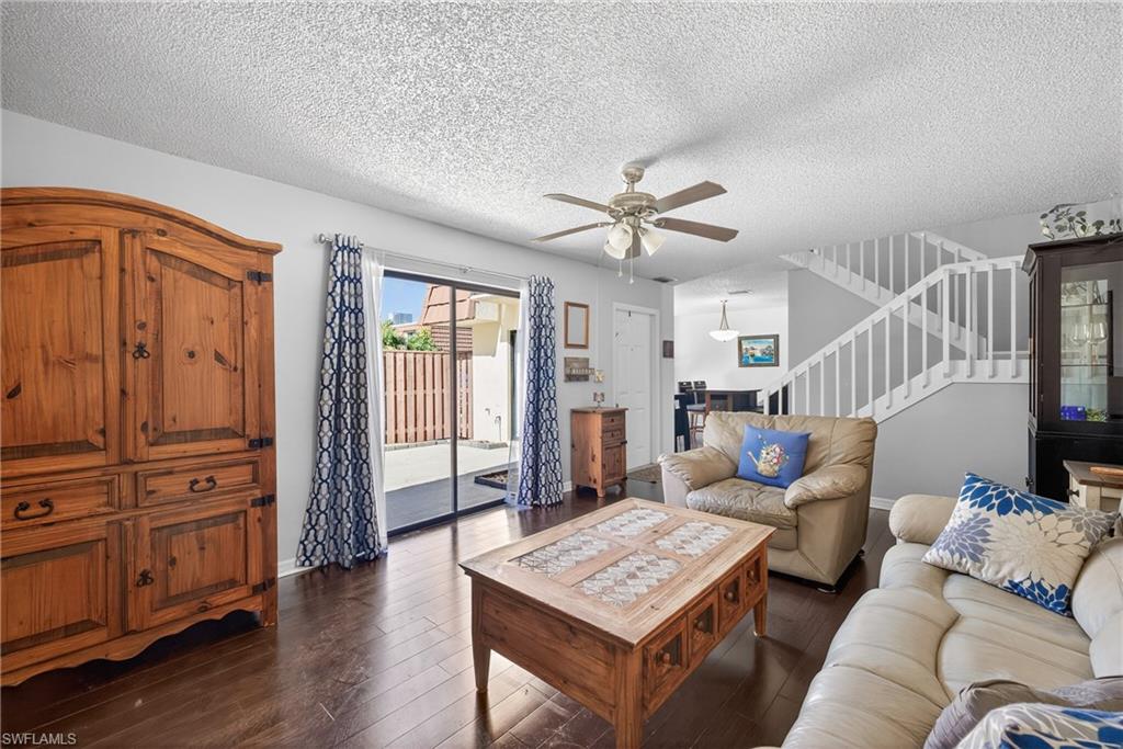 VILLAGE OF CEDARBEND - Residential