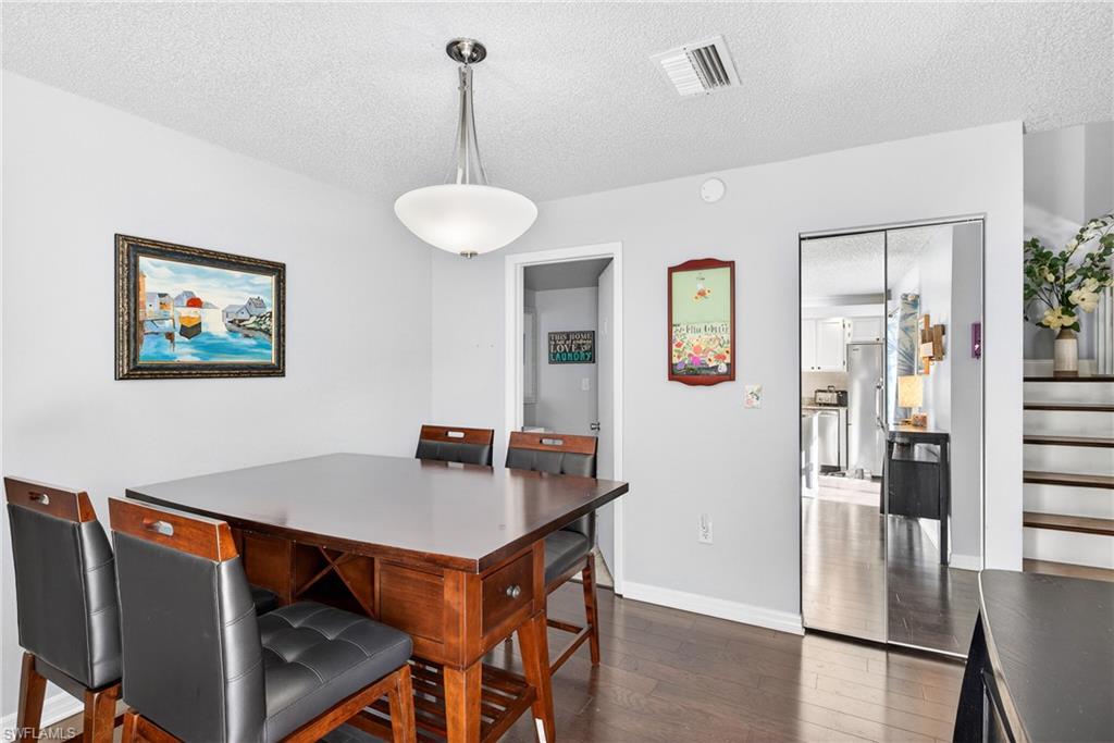 VILLAGE OF CEDARBEND - Residential