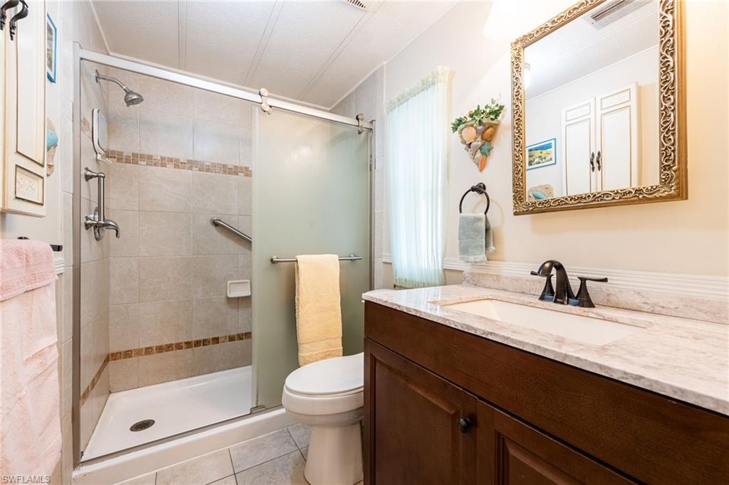 SIX LAKES COUNTRY CLUB - Residential