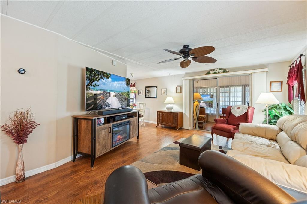 SIX LAKES COUNTRY CLUB - Residential