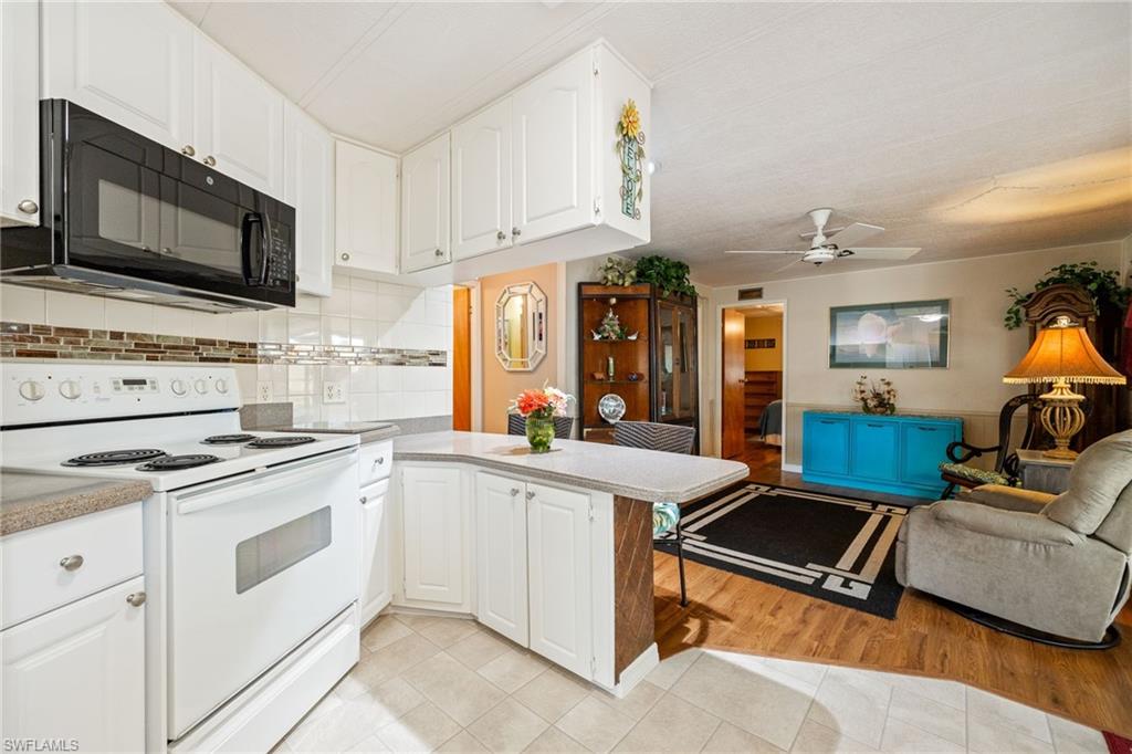 SIX LAKES COUNTRY CLUB - Residential