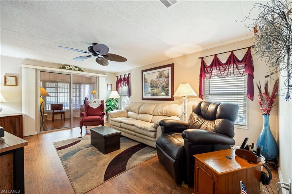 SIX LAKES COUNTRY CLUB - Residential