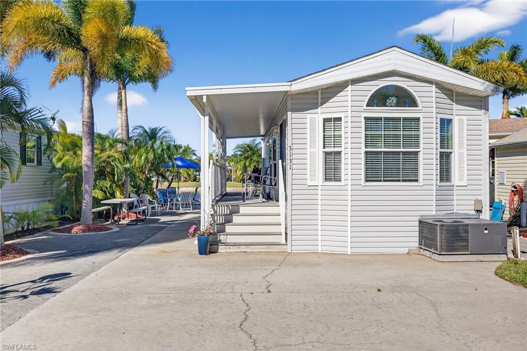 CRYSTAL LAKE RV RESORT - Residential