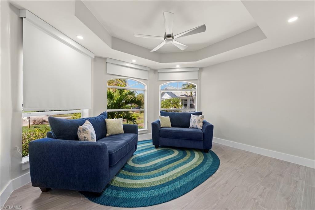 EAST ROCKS - Residential