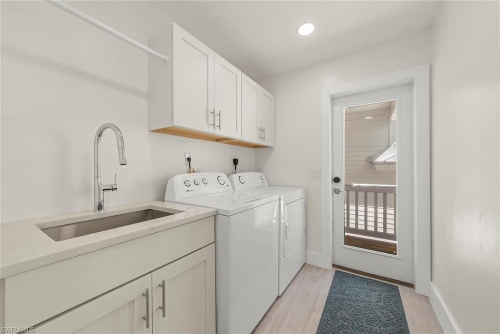 EAST ROCKS - Residential