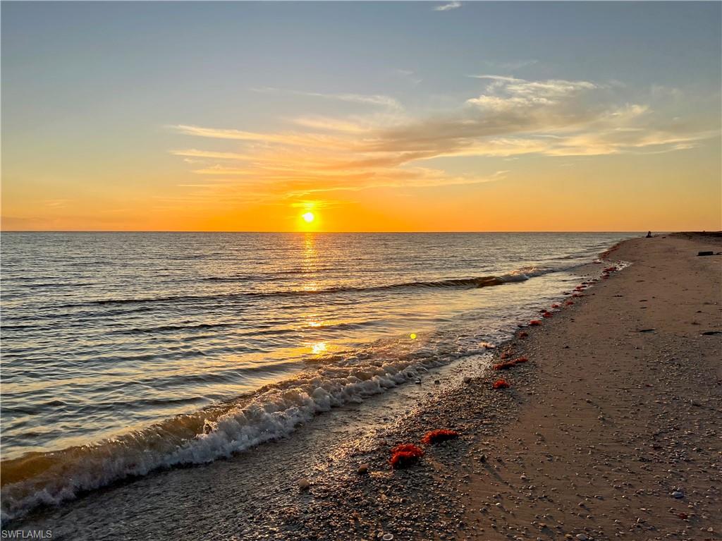 EAST ROCKS - Residential