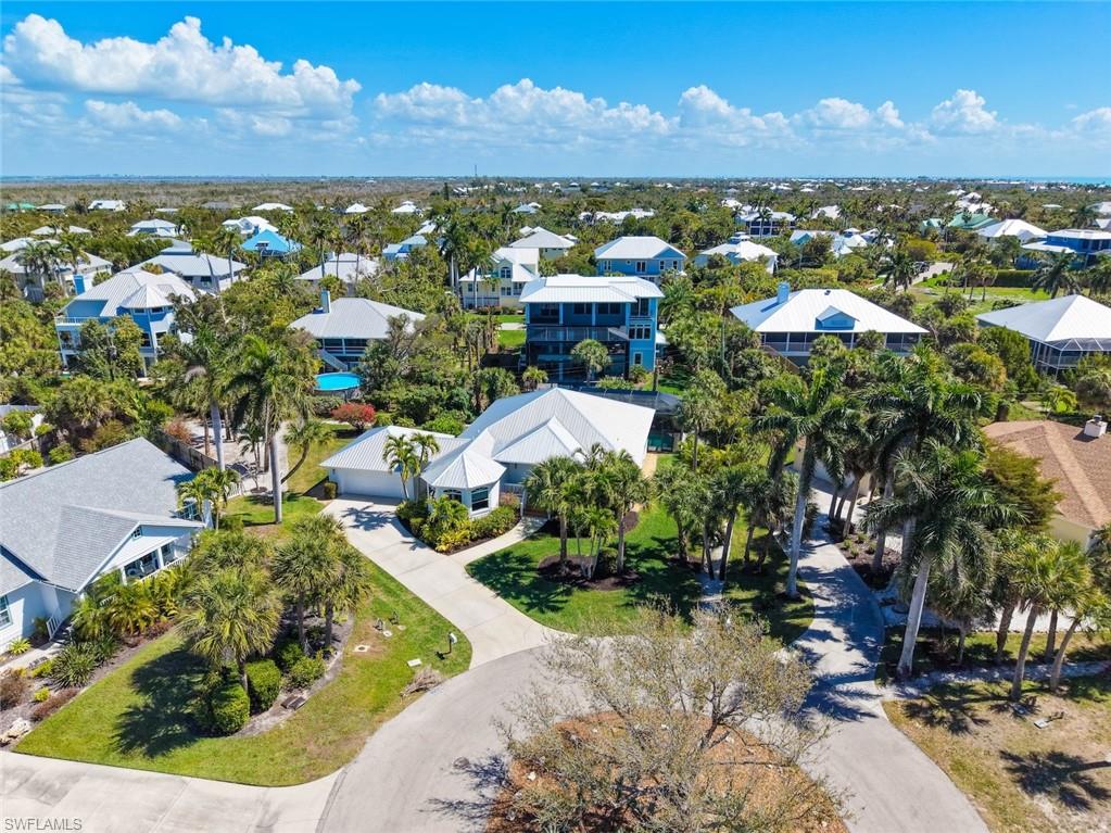 EAST ROCKS - Residential