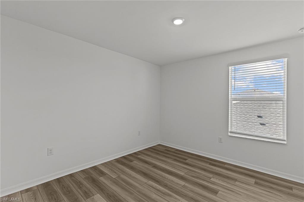 THE FLATWOODS - Residential Lease