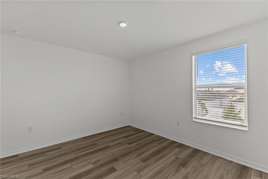 THE FLATWOODS - Residential Lease