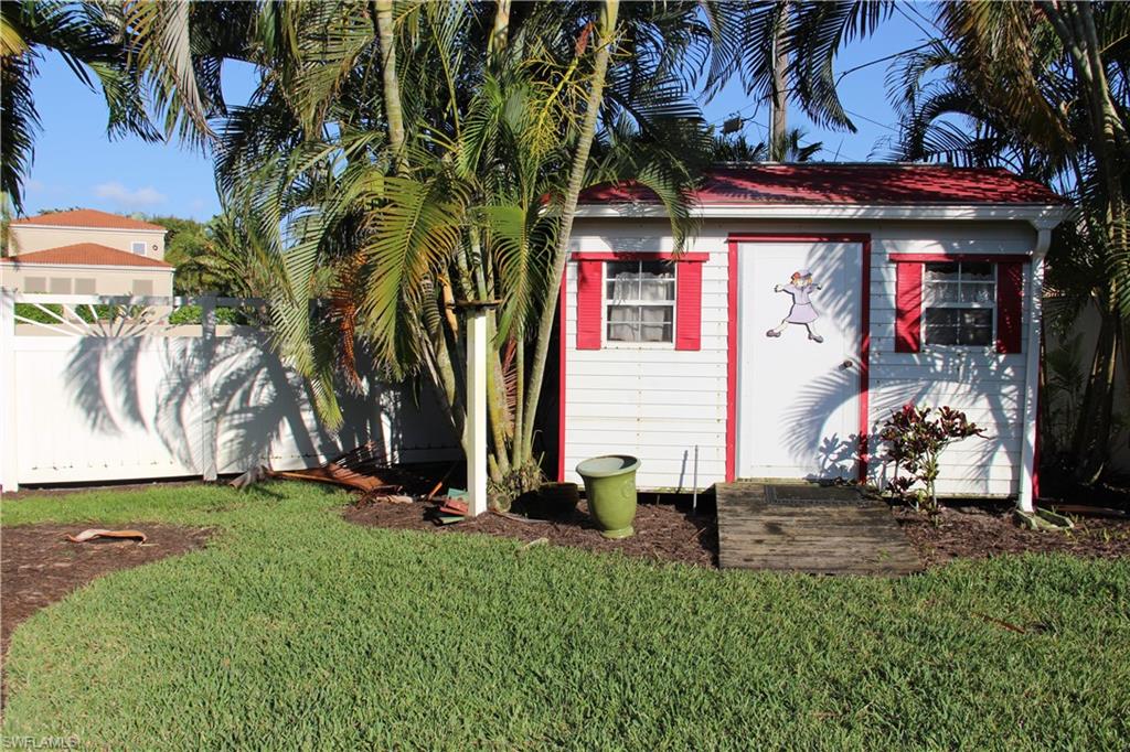 NAPLES PARK - Residential