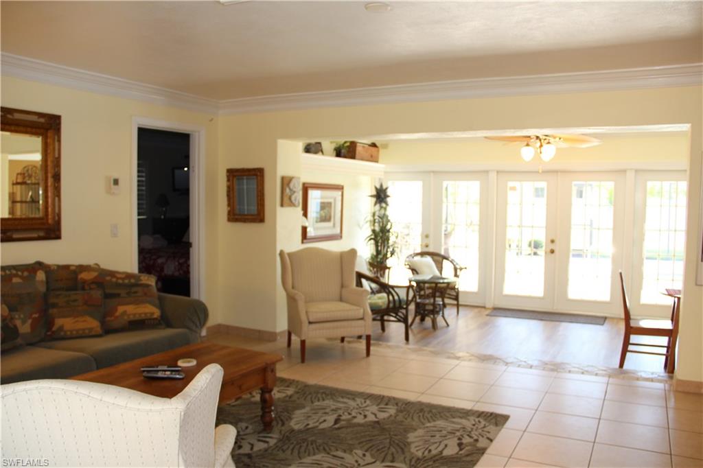 NAPLES PARK - Residential