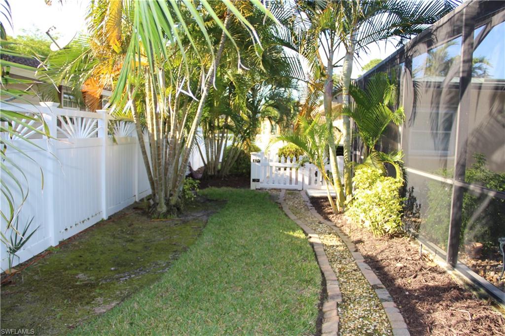 NAPLES PARK - Residential