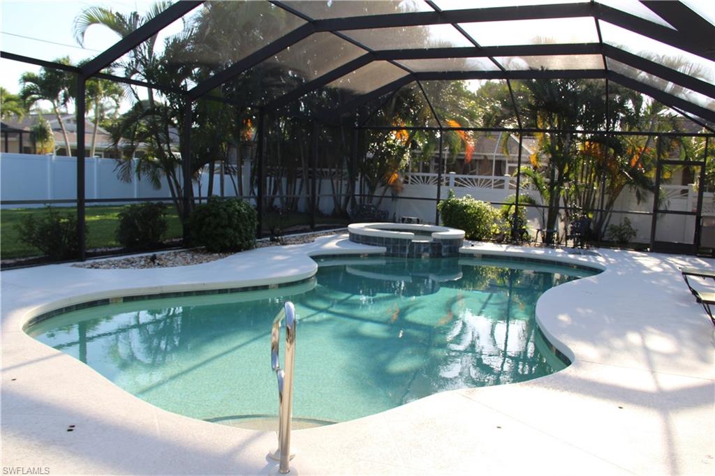 NAPLES PARK - Residential
