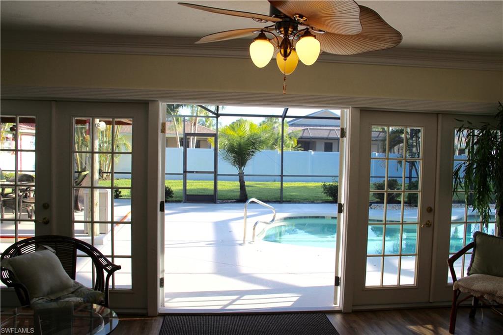 NAPLES PARK - Residential