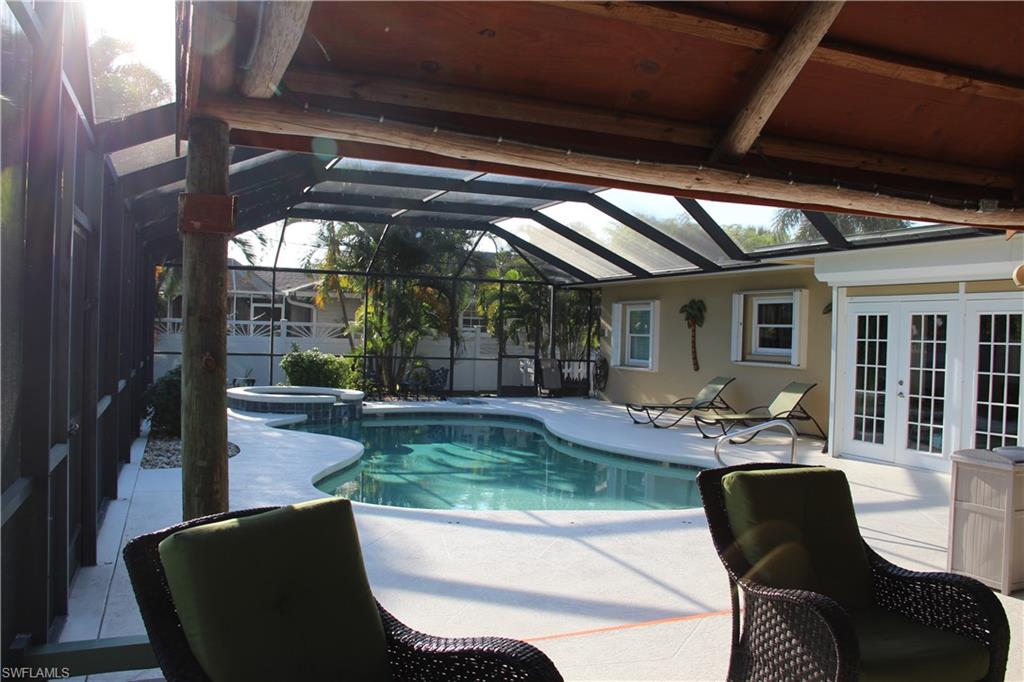 NAPLES PARK - Residential