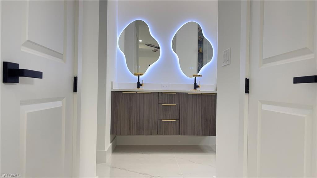 GOLDEN GATE ESTATES - Residential