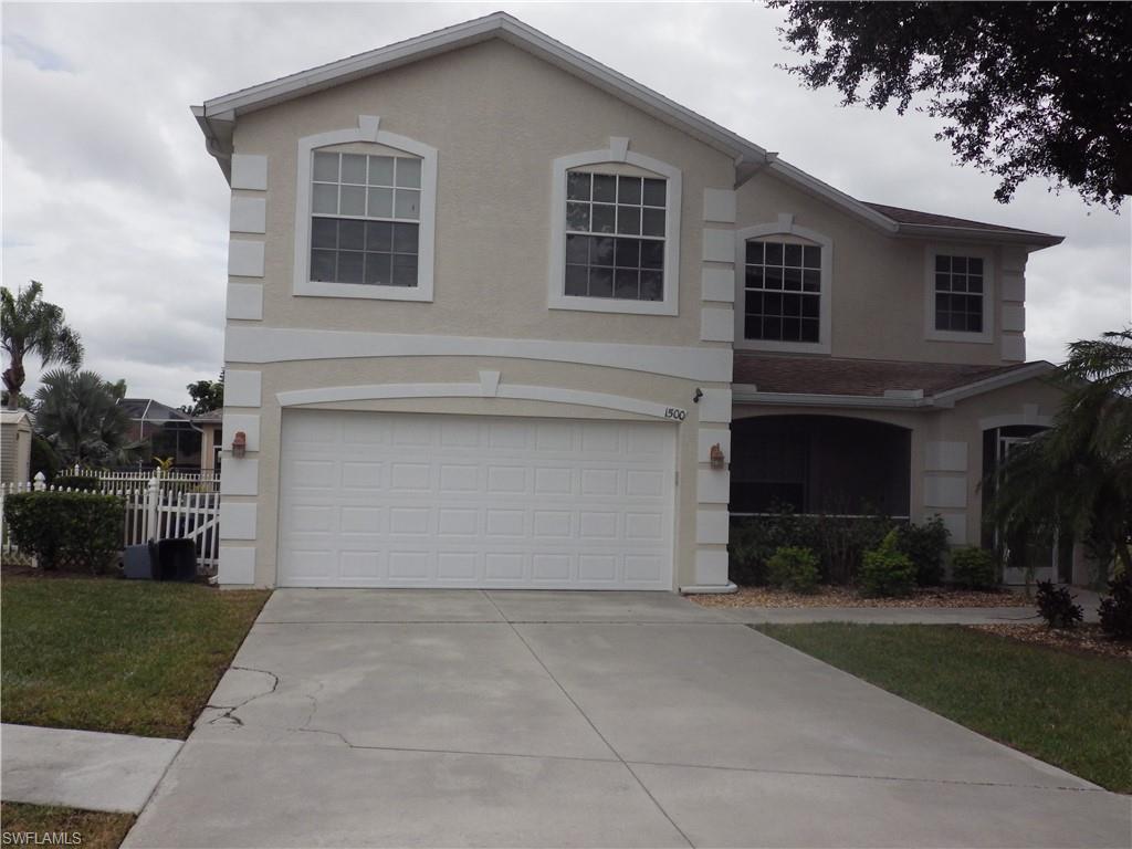 VARSITY LAKES - Residential