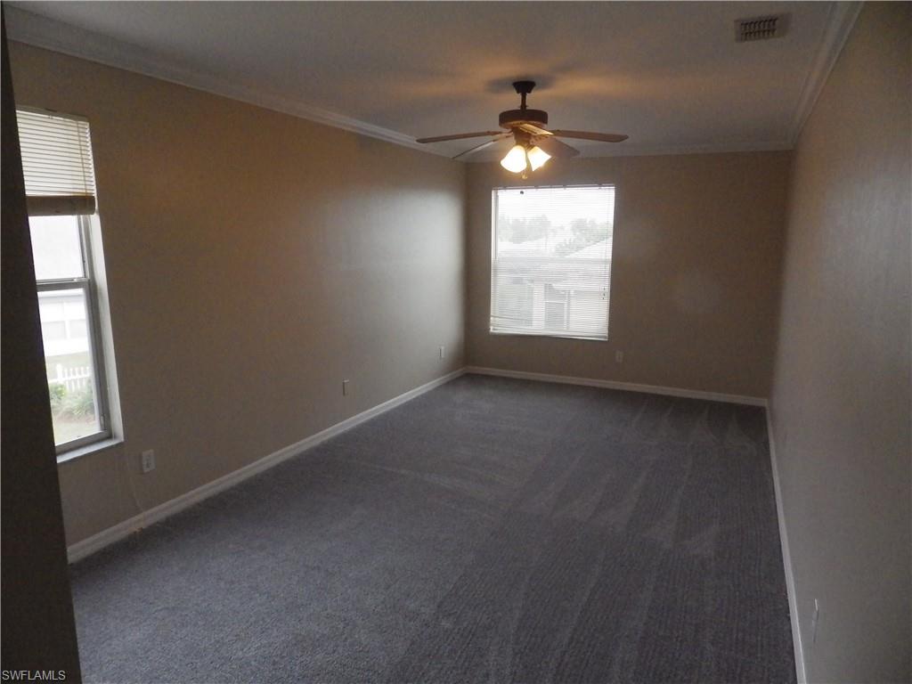 VARSITY LAKES - Residential