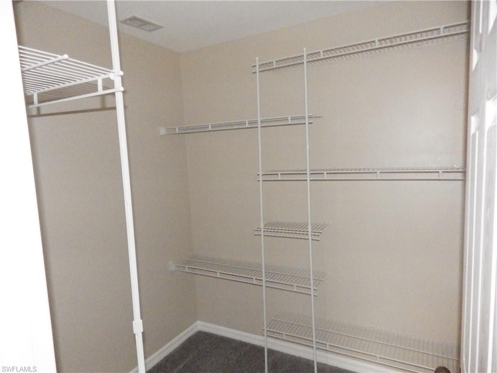 VARSITY LAKES - Residential