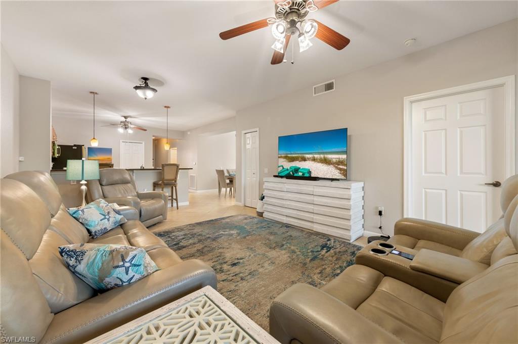 10033 Heather LN 501