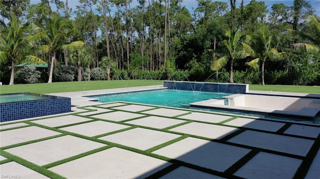 LIVINGSTON WOODS - Residential