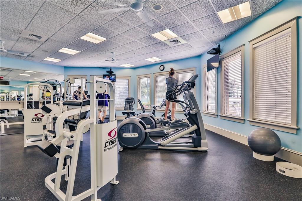 LONGSHORE LAKE - Residential