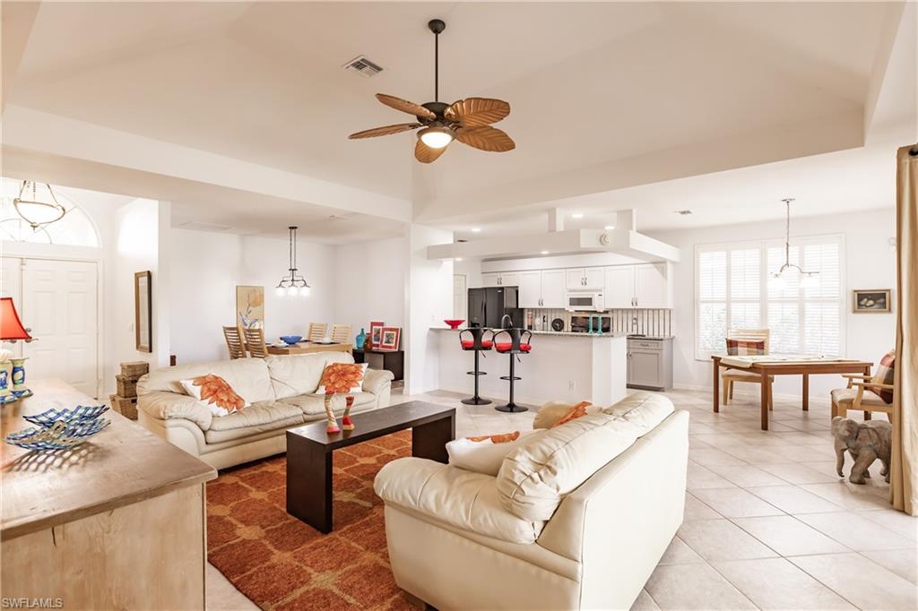 LONGSHORE LAKE - Residential