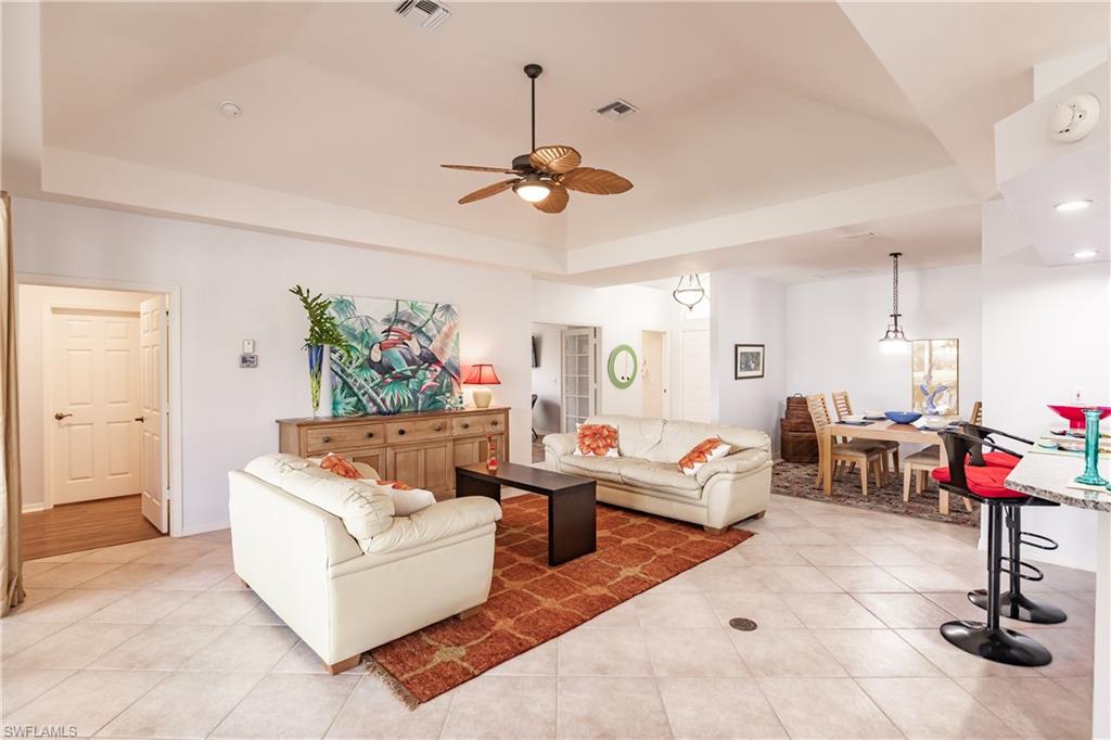 LONGSHORE LAKE - Residential