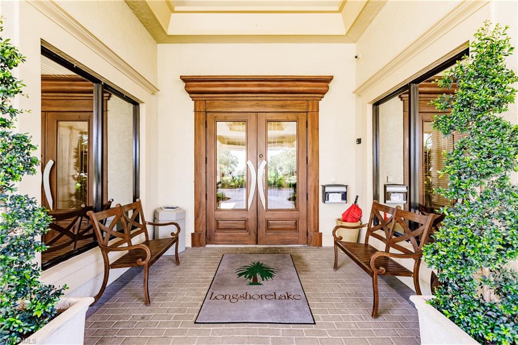 LONGSHORE LAKE - Residential