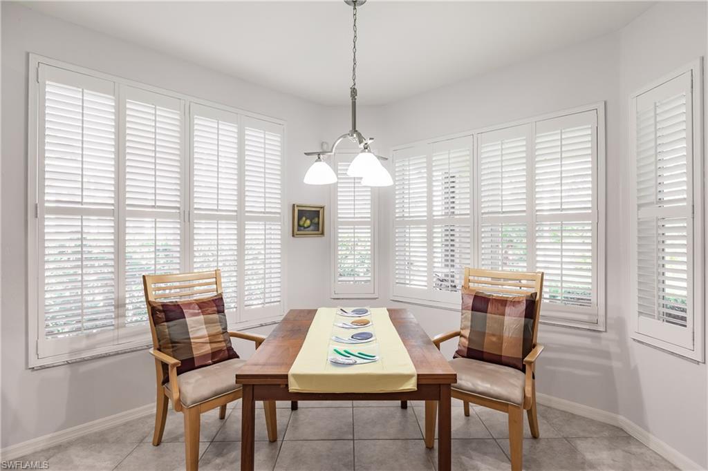 LONGSHORE LAKE - Residential