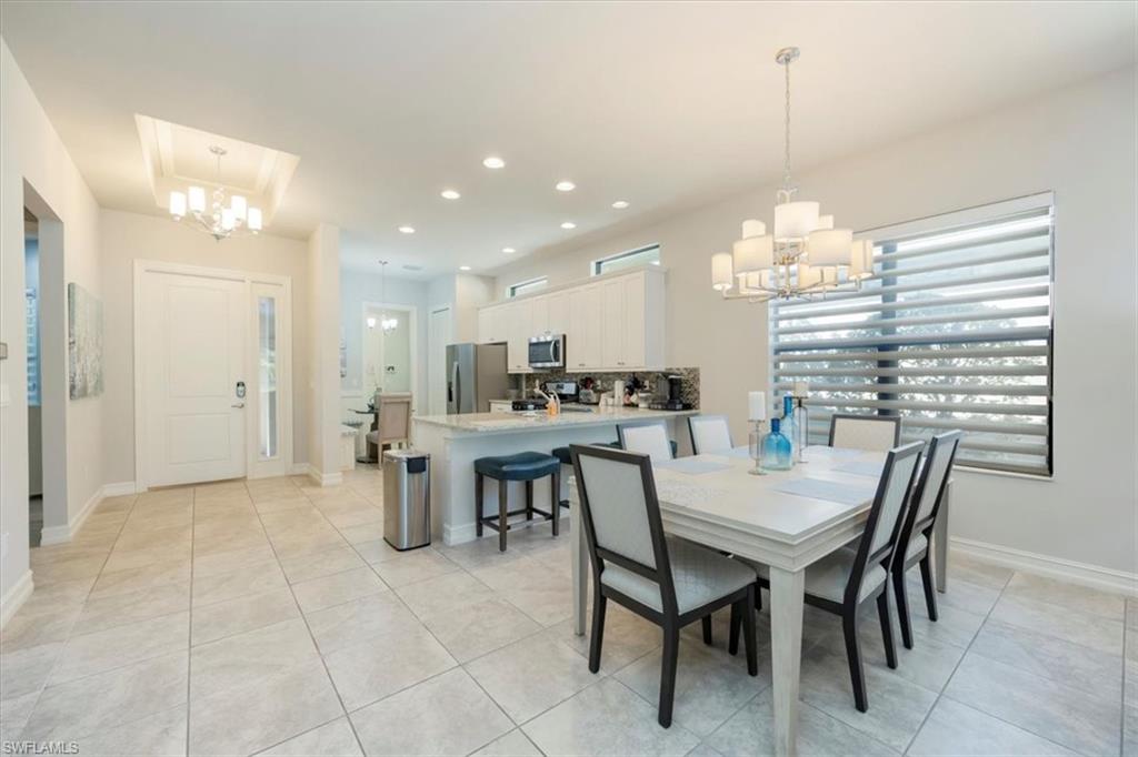 VENETIAN POINTE - Residential