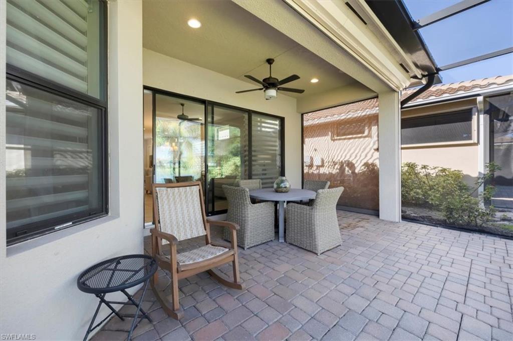 VENETIAN POINTE - Residential