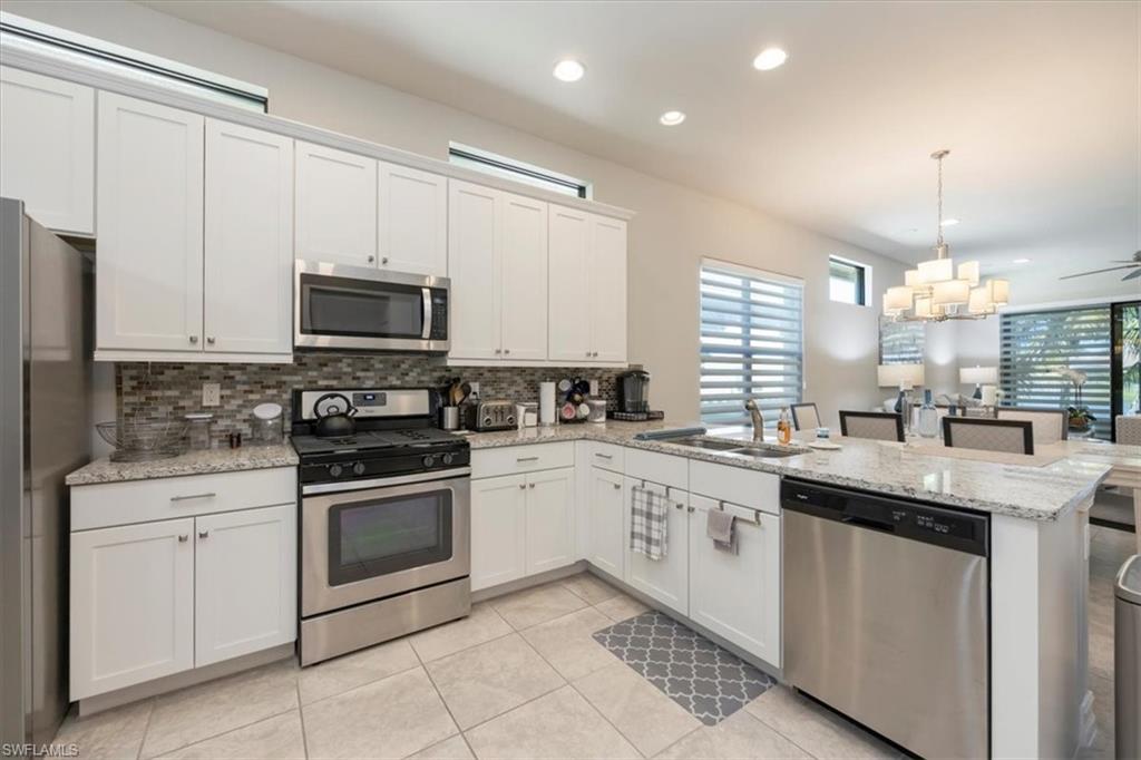 VENETIAN POINTE - Residential