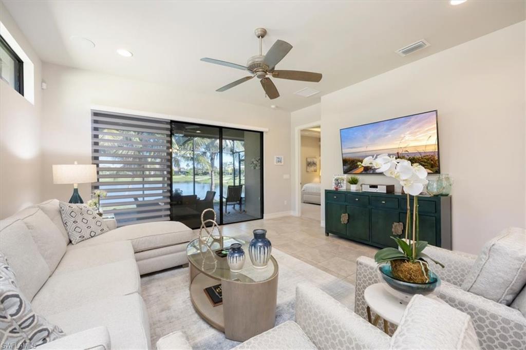 VENETIAN POINTE - Residential