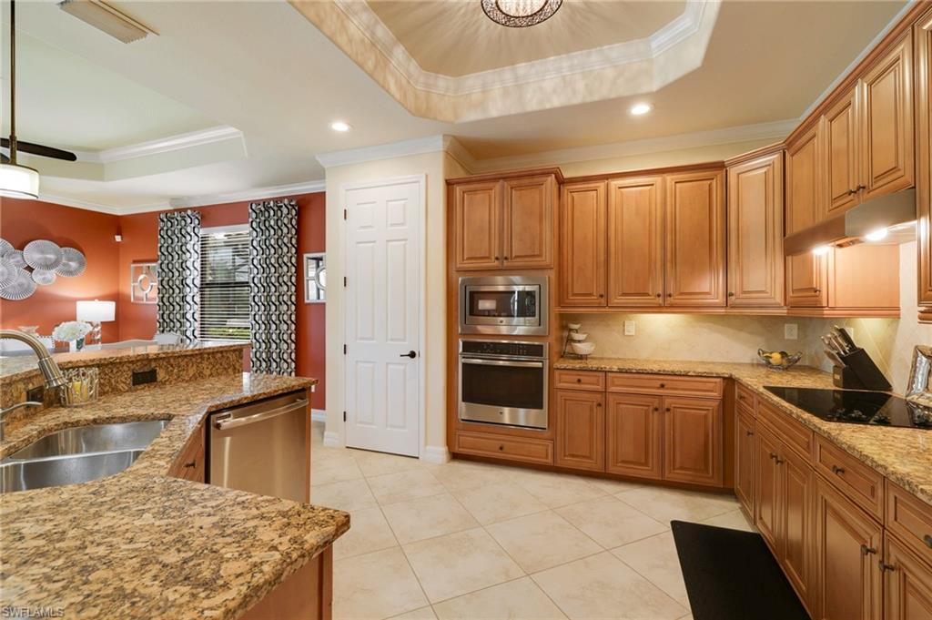 BONITA NATIONAL GOLF AND COUNTRY CLUB - Residential