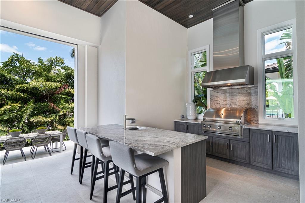 MOORINGS - Residential