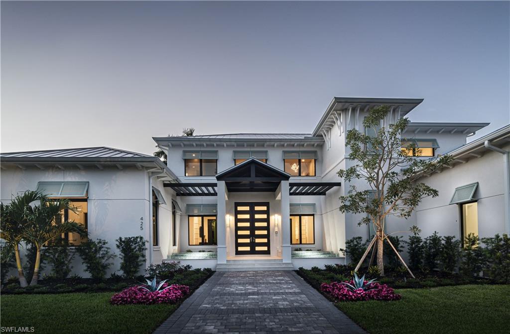 MOORINGS - Residential