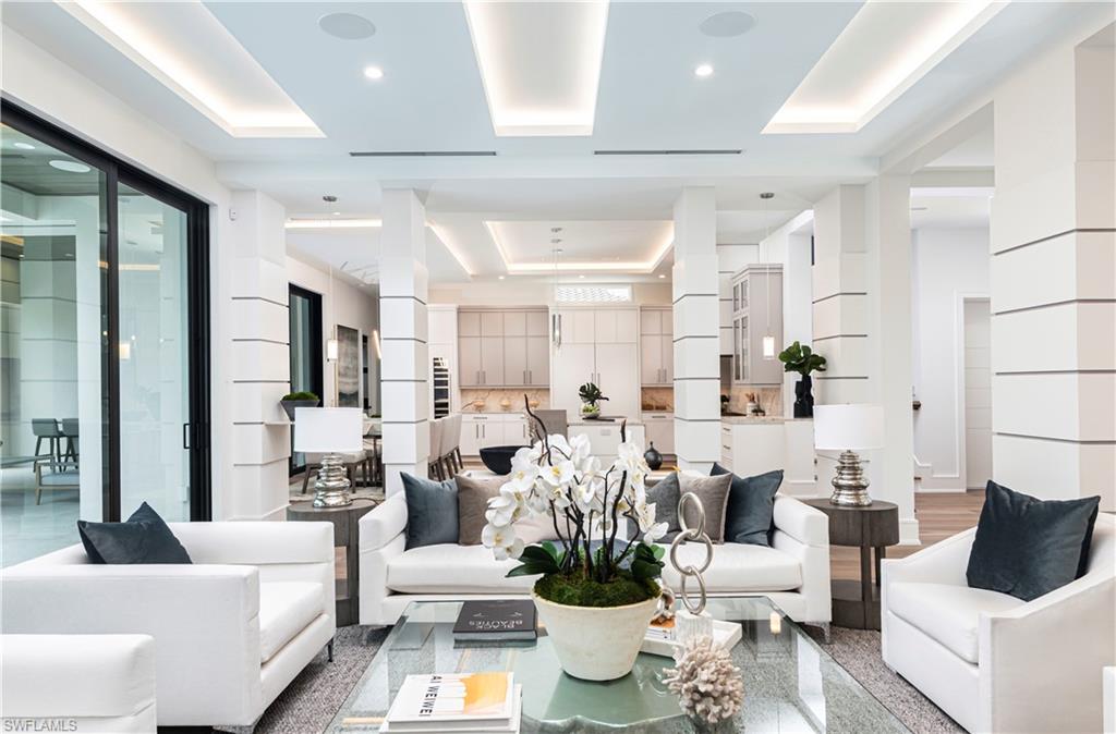 MOORINGS - Residential