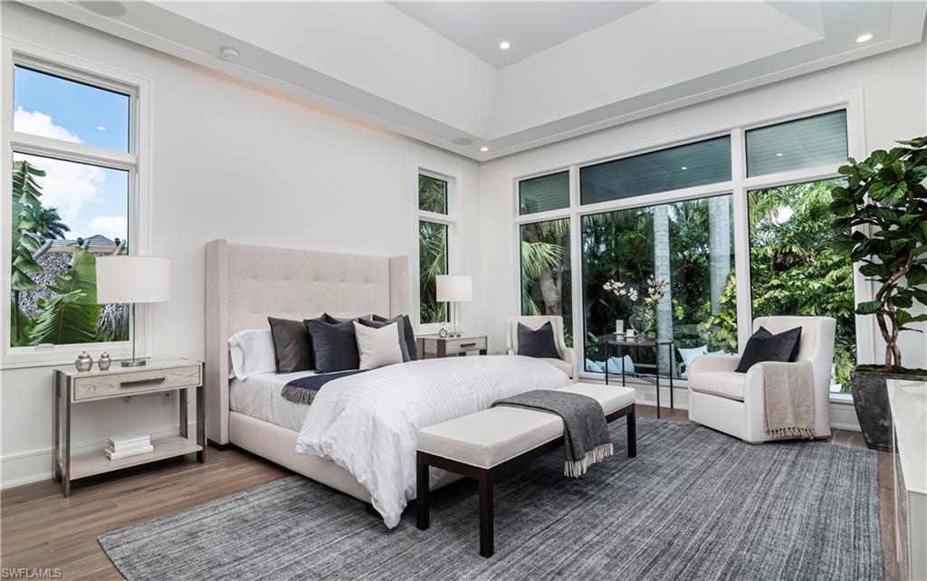 MOORINGS - Residential