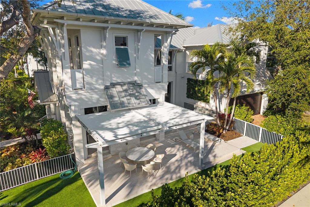 OLDE NAPLES - Residential