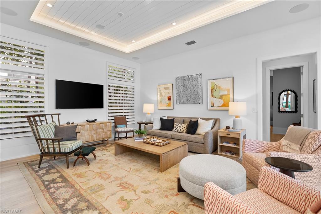 OLDE NAPLES - Residential