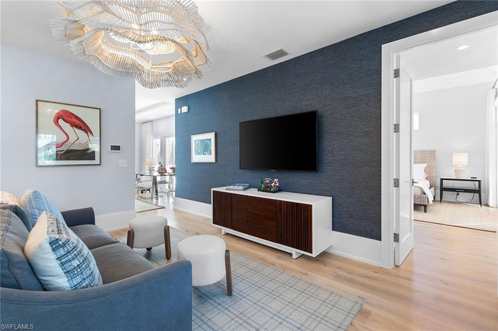 OLDE NAPLES - Residential