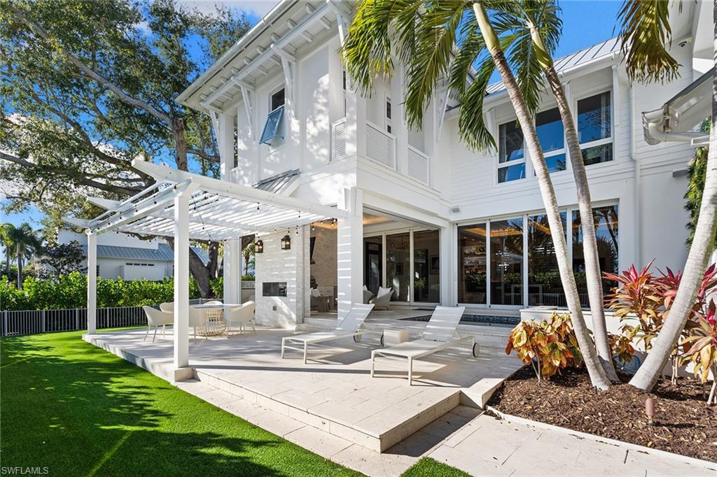 OLDE NAPLES - Residential