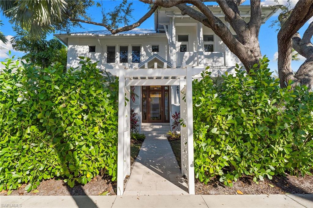 OLDE NAPLES - Residential