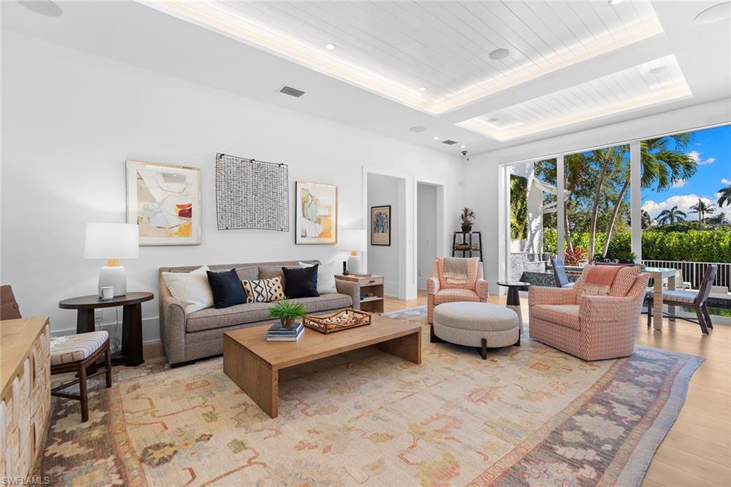 OLDE NAPLES - Residential